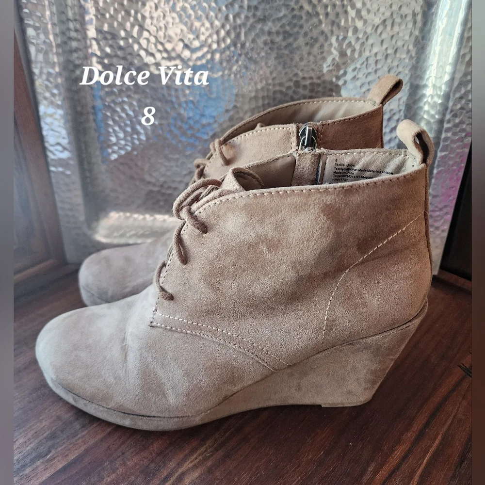 Dolce‎ Vita Tan Lace Up Wedge Booties